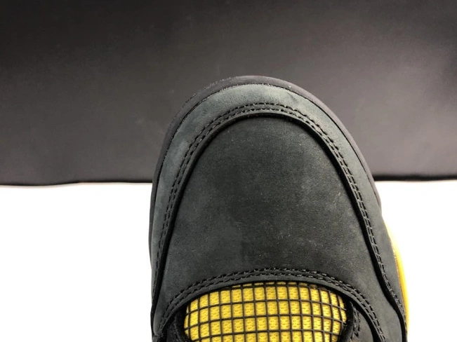 Kick Theory Jordan Thunder 308497-008 Retro 4 Air 0730